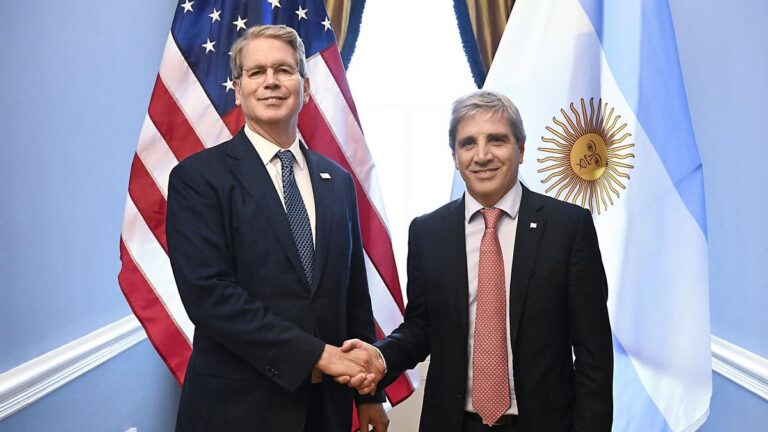 “Nos van salir dólares por las orejas”: Milei ratificó el rescate de EE.UU. antes de la bilateral con Trump