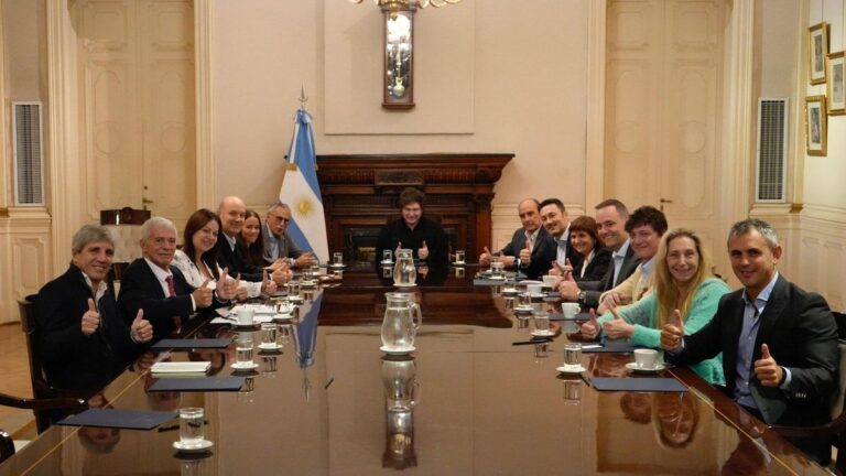 Milei reunió a su Gabinete en medio del escándalo por Espert, la tensión financiera y las internas de campaña