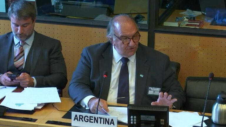 Renunció Alberto Baños, el subsecretario de DDHH que negó la cifra de los desaparecidos ante la ONU Renunció Alberto Baños, el subsecretario de DDHH que negó la cifra de los desaparecidos ante la ONU