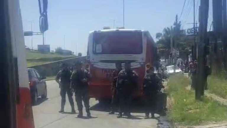 El Gobierno buscó intimidar la participación a la marcha de la CGT y bloqueó accesos con la Gendarmería El Gobierno buscó intimidar la participación a la marcha de la CGT y bloqueó accesos con la Gendarmería