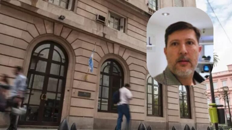 Cristian Auguadra asume al frente de la SIDE: quién es el contador que salió de la sombra para conducir la inteligencia de Milei Cristian Auguadra asume al frente de la SIDE: quién es el contador que salió de la sombra para conducir la inteligencia de Milei