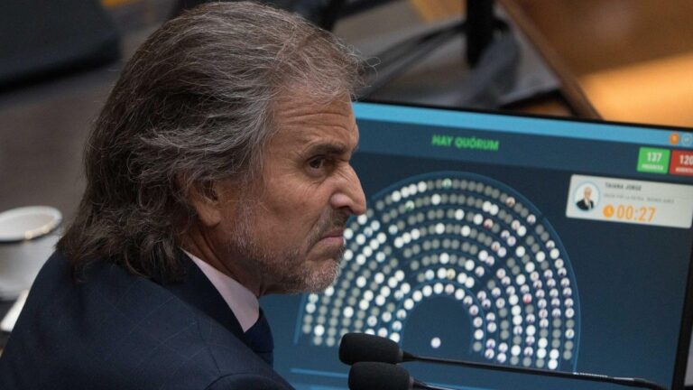 Fracaso del Gobierno para derogar las emergencias: los votos que se dieron vuelta, el costo fiscal y ¿Milei veta el Presupuesto? Fracaso del Gobierno para derogar las emergencias: los votos que se dieron vuelta, el costo fiscal y ¿Milei veta el Presupuesto?