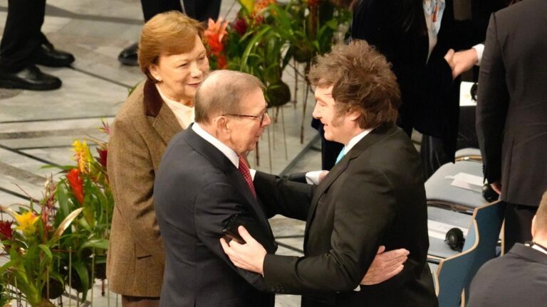 Javier Milei canceló su agenda en Oslo y vuelve al país sin la foto con María Corina Machado Javier Milei canceló su agenda en Oslo y vuelve al país sin la foto con María Corina Machado