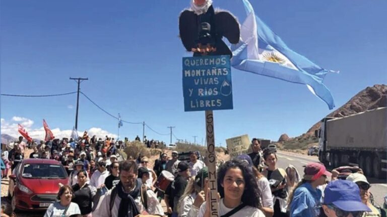 En medio de fuertes protestas, votan en Mendoza una serie de proyectos mineros