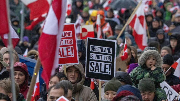 La UE busca disuadir a Trump con aranceles de miles de millones para que abandone su obsesión por Groenlandia