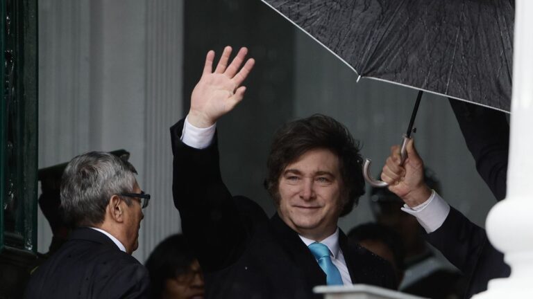 Tras su paso por Davos, Javier Milei relanza el “Tour de la Gratitud” en Mar del Plata Tras su paso por Davos, Javier Milei relanza el “Tour de la Gratitud” en Mar del Plata