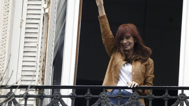 Encerrada en San José 1111, Cristina restringe su actividad política y busca una alternativa para 2027