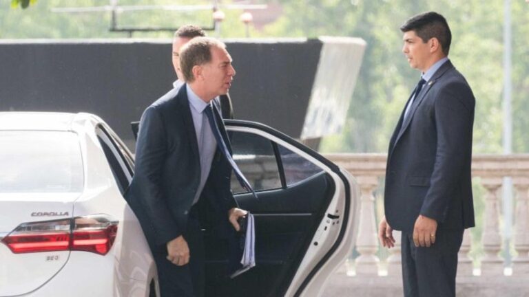 Con la reforma laboral en la mira, Santilli sale a las provincias para asegurar votos clave en el Congreso Con la reforma laboral en la mira, Santilli sale a las provincias para asegurar votos clave en el Congreso