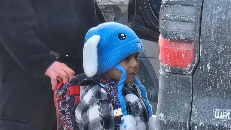 Un juez cuestiona la política migratoria de Trump y ordena liberar a Liam, el niño detenido en Texas