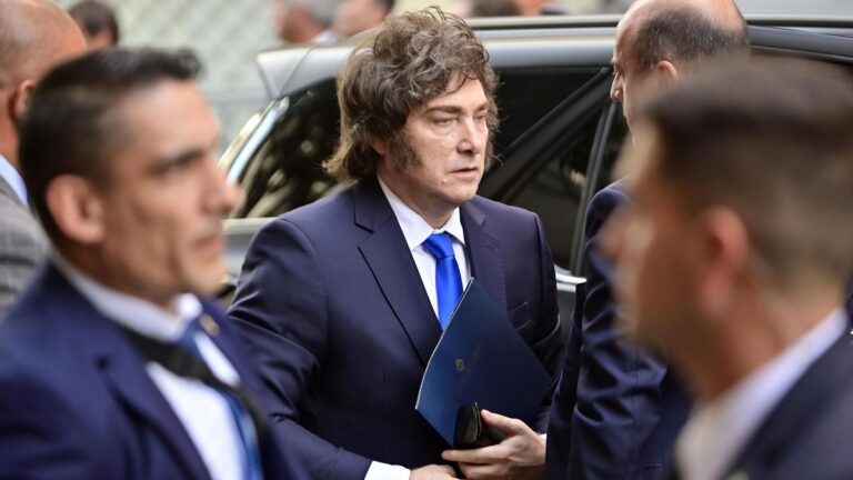 Milei volvió a apuntar a Paolo Rocca y sugirió que el CEO de Techint conspiró contra el Gobierno en las elecciones legislativas Milei volvió a apuntar a Paolo Rocca y sugirió que el CEO de Techint conspiró contra el Gobierno en las elecciones legislativas