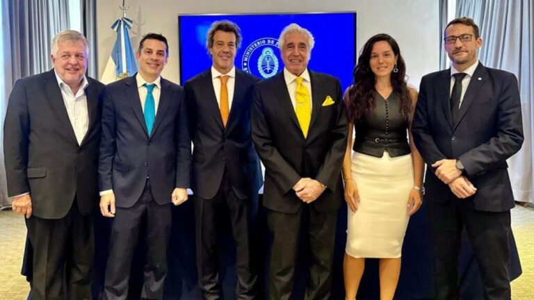 Paul Starc renunció a la UIF: una gestión fugaz, tensiones con Caputo y un relevo en plena pulseada por la información