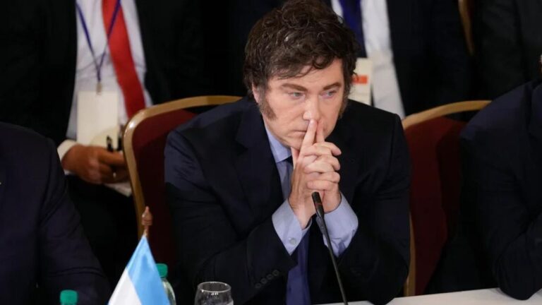 El CEO de Neumen admitió que «los empresarios robábamos con los precios de las cubiertas» y Milei lo llamó «delincuente» El CEO de Neumen admitió que «los empresarios robábamos con los precios de las cubiertas» y Milei lo llamó «delincuente»