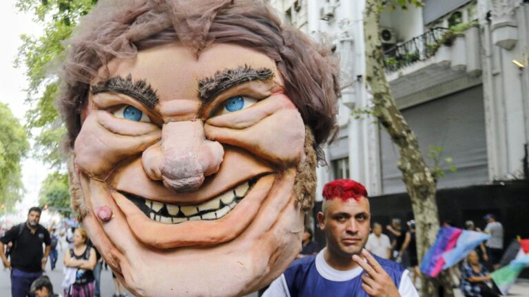 El Gobierno consiguió quórum gracias a aliados y la Cámara de Diputados ya debate la reforma laboral El Gobierno consiguió quórum gracias a aliados y la Cámara de Diputados ya debate la reforma laboral