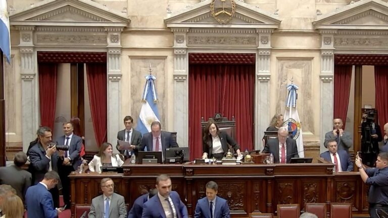 Milei tiene los votos para su reforma laboral: consiguió quórum en el Senado y está cerca de sancionar la ley Milei tiene los votos para su reforma laboral: consiguió quórum en el Senado y está cerca de sancionar la ley