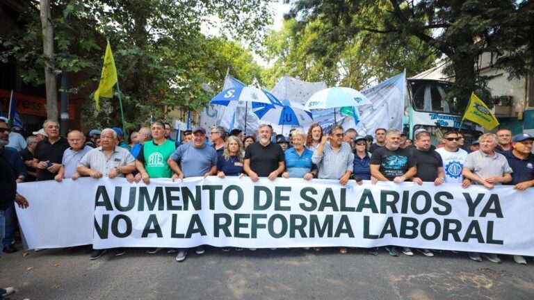 «Los gobernadores son cagones»: sindicatos duros movilizaron en Córdoba contra la reforma laboral