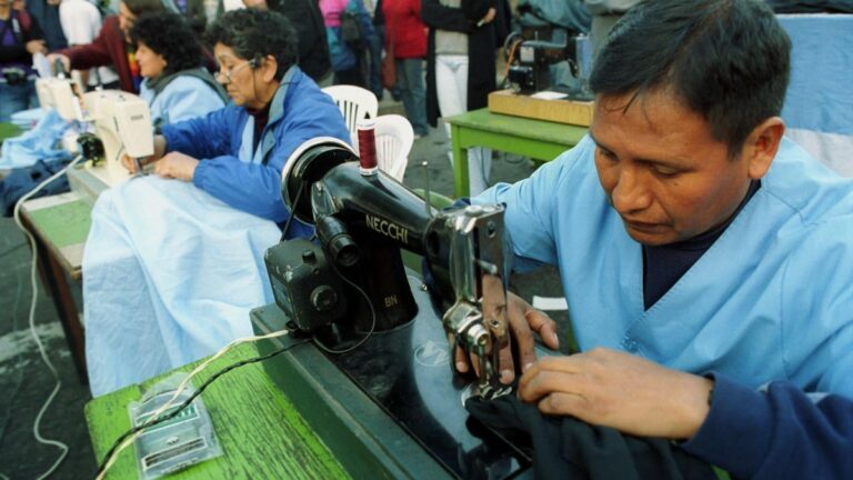 Todos los cambios de la reforma laboral: tope a las indemnizaciones, banco de horas y convenio por empresa